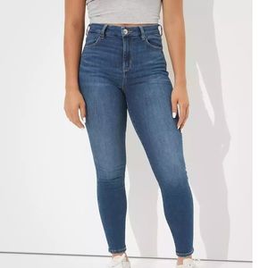 American Eagle High Rise Curvy Jeans